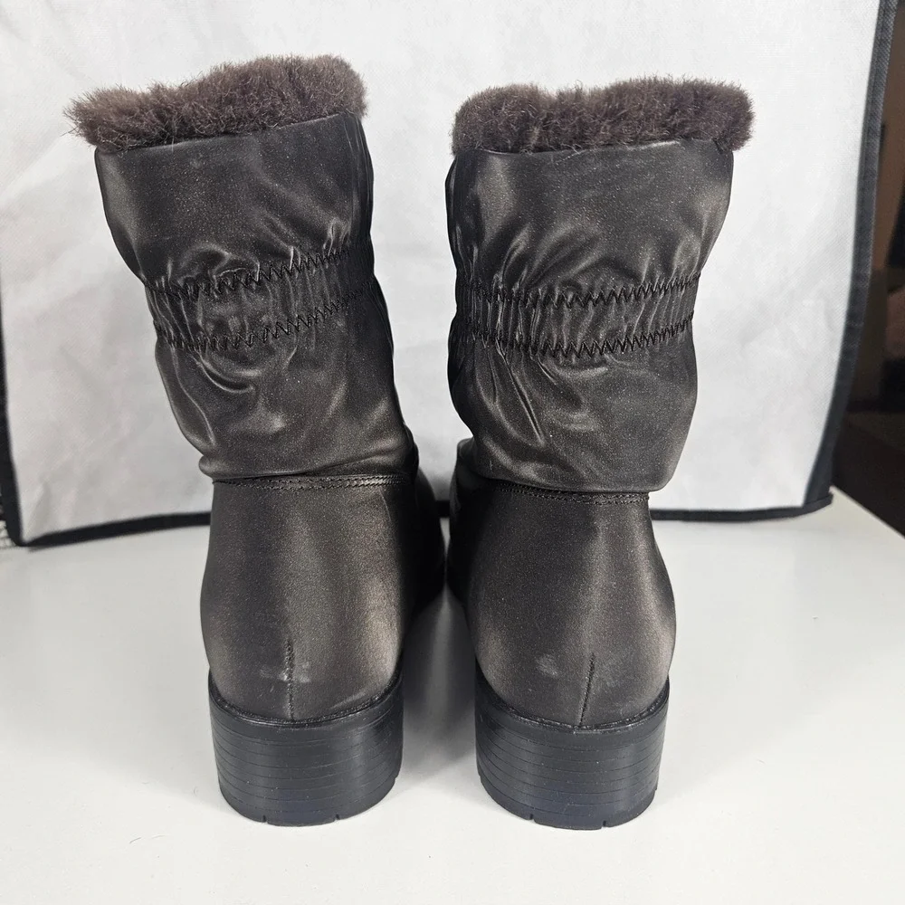 Trotters Brady Brown Weather Resistant Faux Fur Front Zip Winter Boots 9 WW